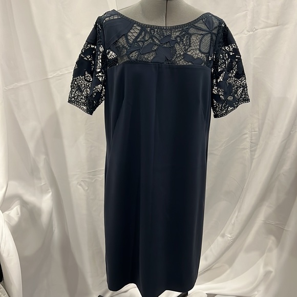 Evening dressy dress by Ann Taylor - Picture 2 of 6